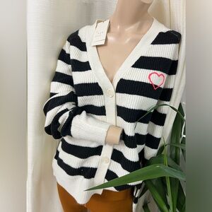 NWT comfy striped oversized sweater 😍